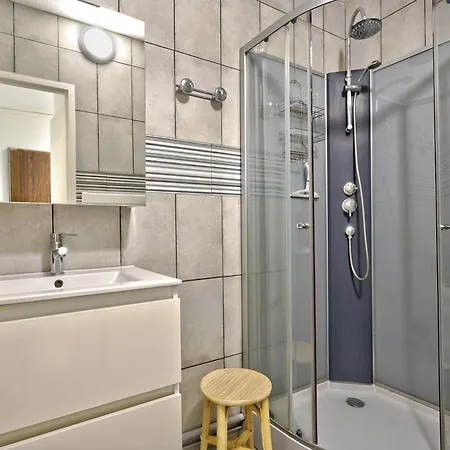 : T3 Avec Acces Prive A La Plage, Balcon, Parking Et Wifi - Fr-1-433-124 Appartement