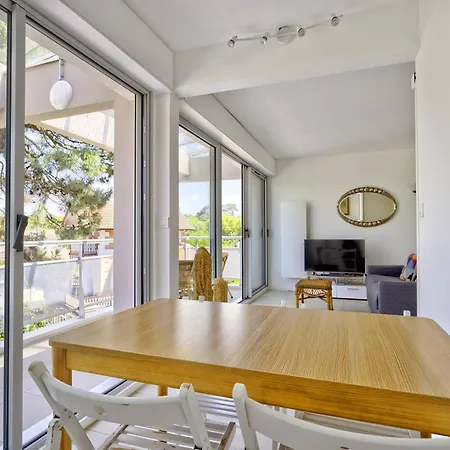 : T3 Avec Acces Prive A La Plage, Balcon, Parking Et Wifi - Fr-1-433-124 Appartement